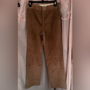 The Fox Collection vintage corduroy tan pants. Great for your retro style 🤎